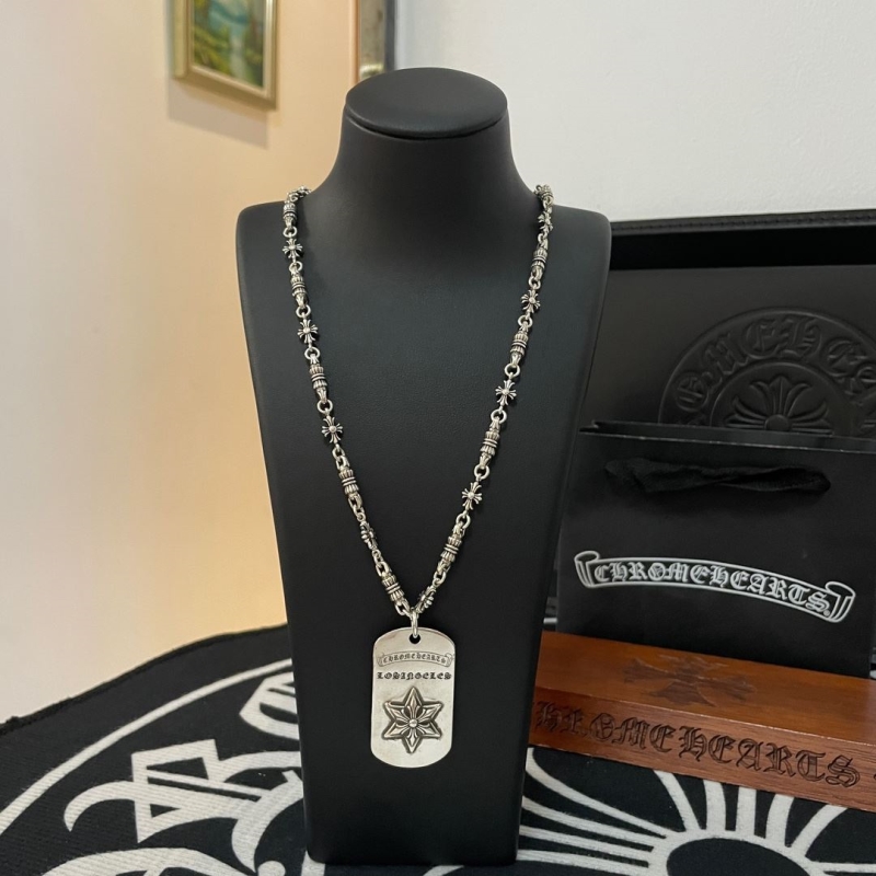 Ch**me He**ts necklaces